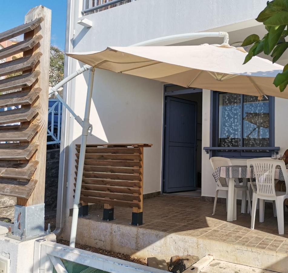 Charmant Appt Proche De Toutes Commodites La Possession Dış mekan fotoğraf